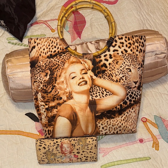 Handbags - Marilyn Monroe Leopard Print Tote Bag with Bamboo Handles and matching wallet